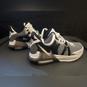 New (never worn) LeBron Witness VII size 4.5